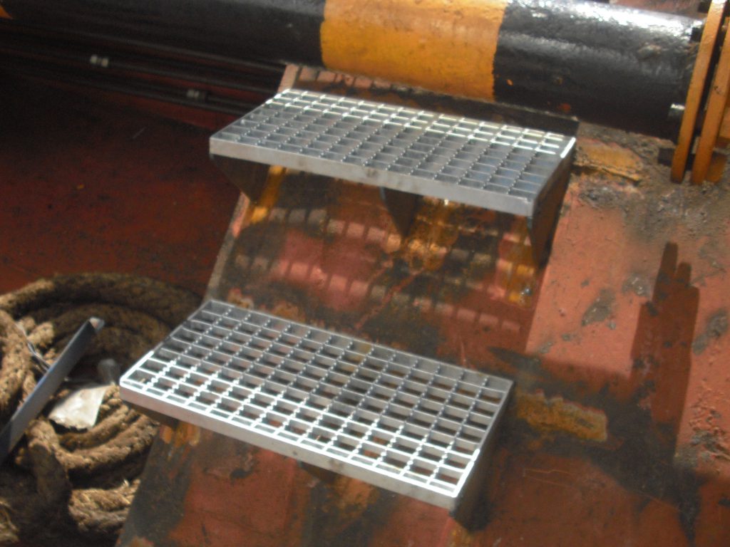 fabrication of steel grating steps